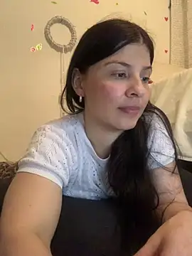 Estefani_32n Live XXX chat