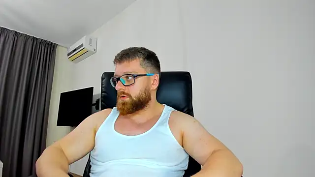 XXX chat uživo modela Findom_guy