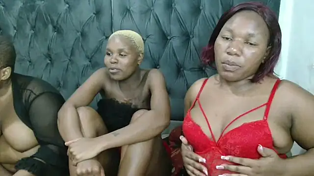 Ciara-Mia Pertunjukan Webcam