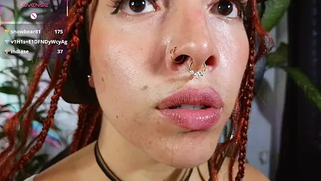 bri_von_dhara__ élő XXX-chatje