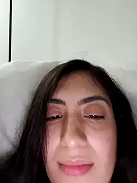 Онлайн чат XXX MIYESSI