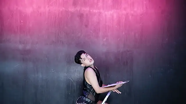 Queen-Vibe Live XXX Chat