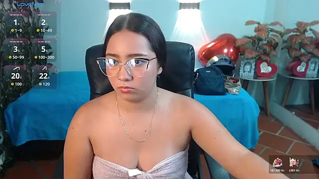 tinisweet's Live XXX Chat