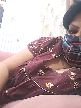 Pokazy przed kamerką – desiriya14