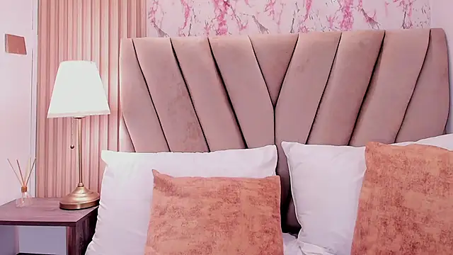 Atiena_ Live XXX-Chat