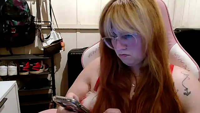 officerfoxXD: онлайн-секс-чат