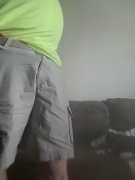 yourMasterisBored: διαδικτυακό σόου στην κάμερα