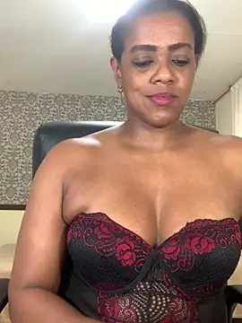 EvaFoxter 即時 XXX 聊天