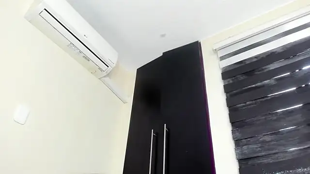 vanesadimaria's Live XXX Chat