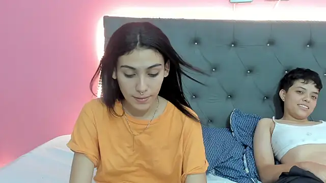 ariloe_quintero's Live XXX Chat