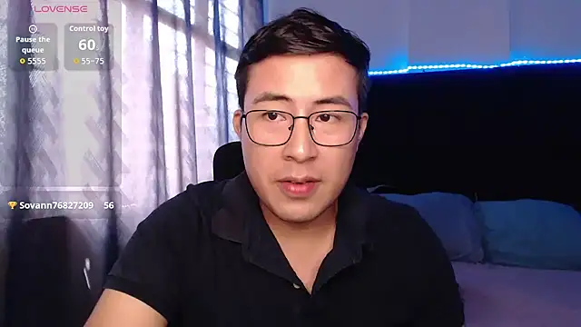 andrewmhilton_: вебкам-шоу