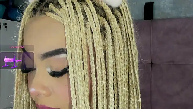 Chat XXX ao vivo de conny__curly