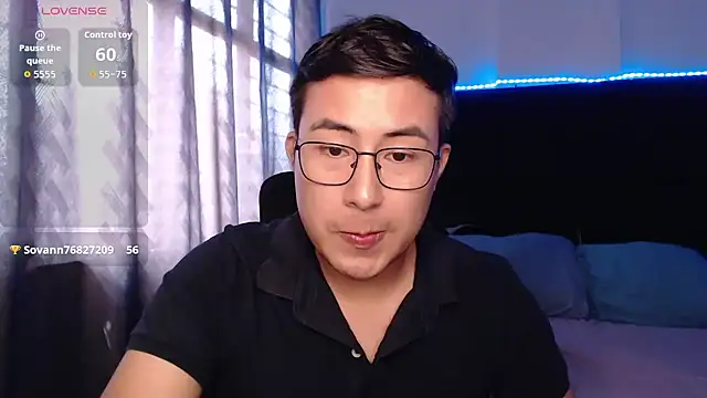 andrewmhilton_'s Webcam Show