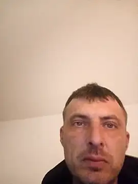 Pokazy przed kamerką – Peter059006