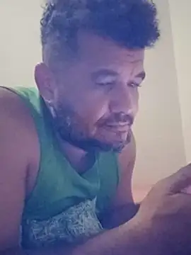 Chat +18 de tarra122 ao vivo