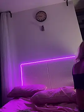 Shynesse21 Webcam-Show