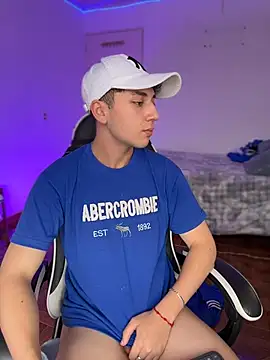 oliver_kyy Obrolan Langsung XXX