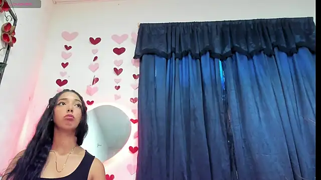 Czat XXX na żywo – SHARLOTTE_AND_MORGAN