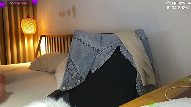 XXX chat uživo modela JacyWinslat