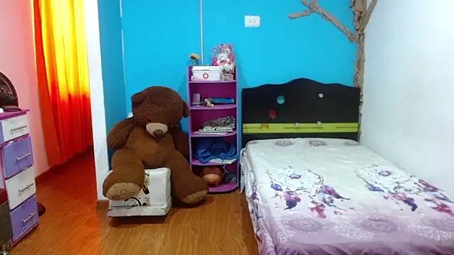 Онлайн чат XXX Andrea_deepsloppy