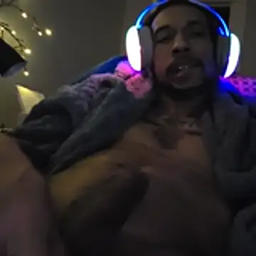 krat0s1 webkamerás műsora