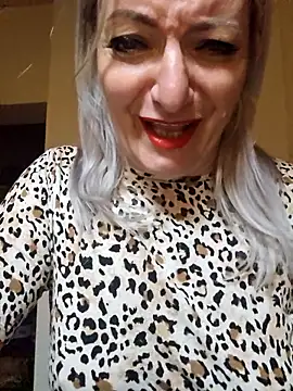 LadyTouch: онлайн-секс-чат