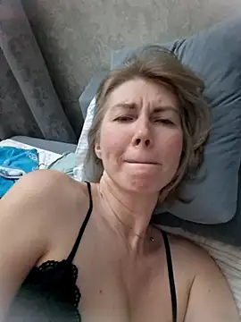 stellahere8 Chat XXX in diretta