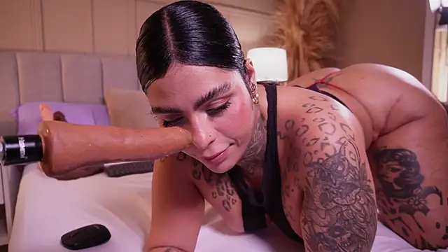 curvyliciousss' Live XXX Chat