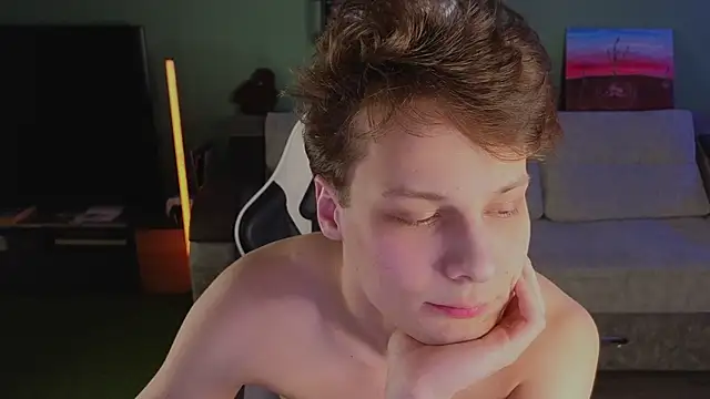 TeddyLiLboy Webcamshow