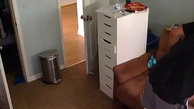 beastontop10: διαδικτυακό σόου στην κάμερα