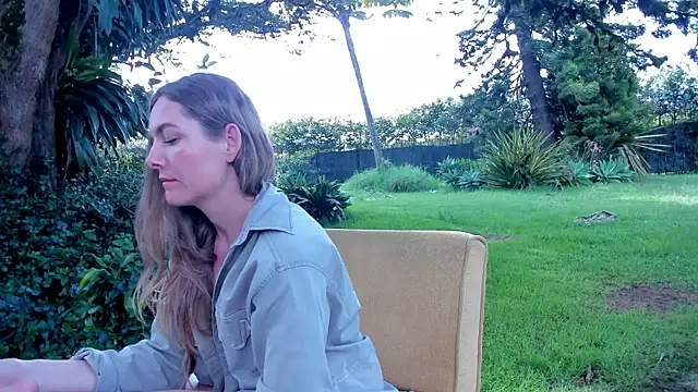 Chatroom XXX en direct de Angiehuston1