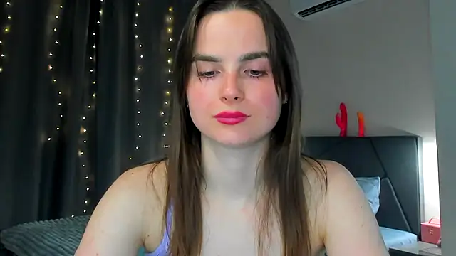 Chatroom XXX en direct de megann_fox2