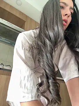 Chatroom XXX en direct de Nicollemays