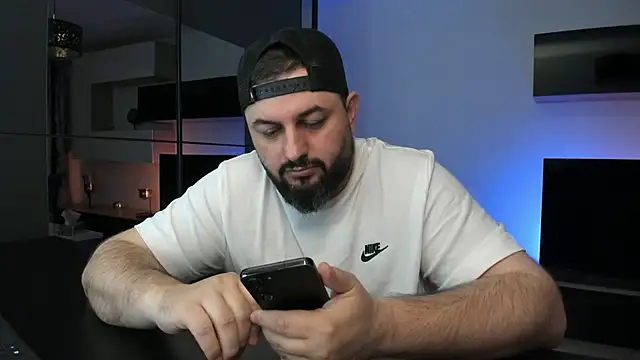 DravenPeak: απευθείας συνομιλία ΧΧΧ