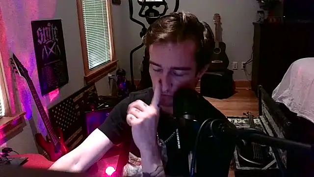 LEVIATHANX666: вебкам-шоу