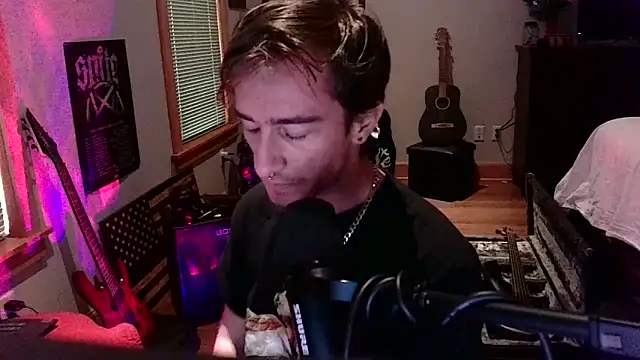 Pokazy przed kamerką – LEVIATHANX666