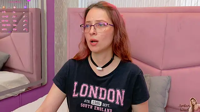 Chat +18 de AmbeerWood_ ao vivo