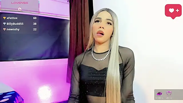 Britany_montiel Show in webcam