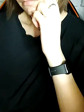 Chat XXX en directo de Aashikalaa