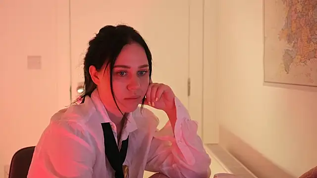 Chat XXX ao vivo de mira_mmira