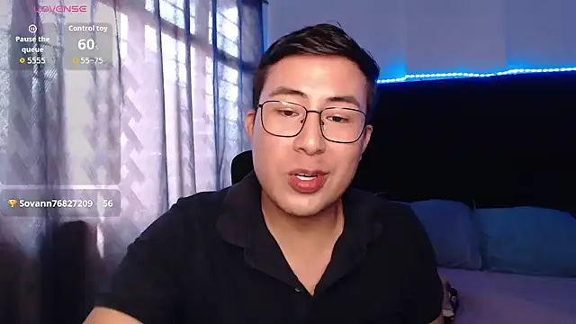 andrewmhilton_ live XXX chat