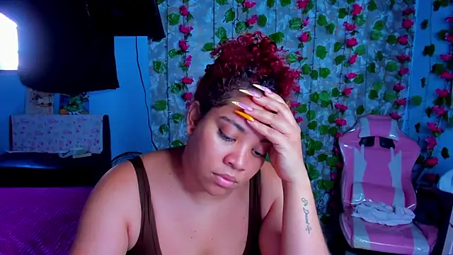 Chat +18 de AngelaCoffee ao vivo