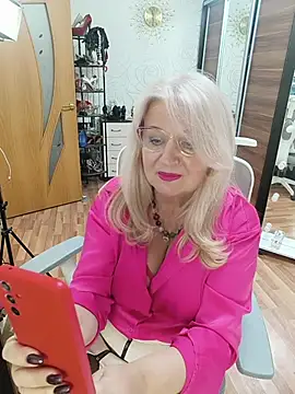 AvrilMillers – Naživo XXX chat