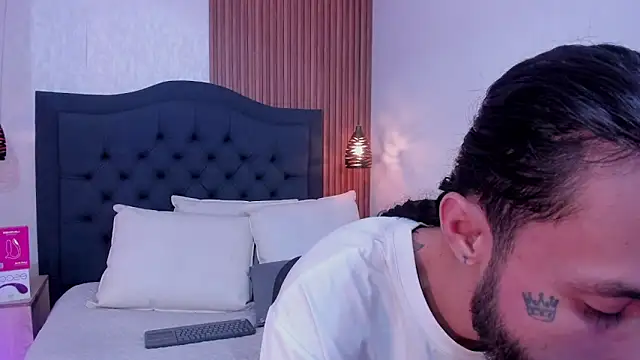 Hisoka_011のウェブカメラショー