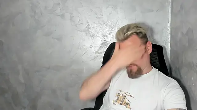 XXX chat uživo modela ALEX_BEAUTY2025