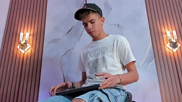 Вебкам-шоу Ethanhot_os