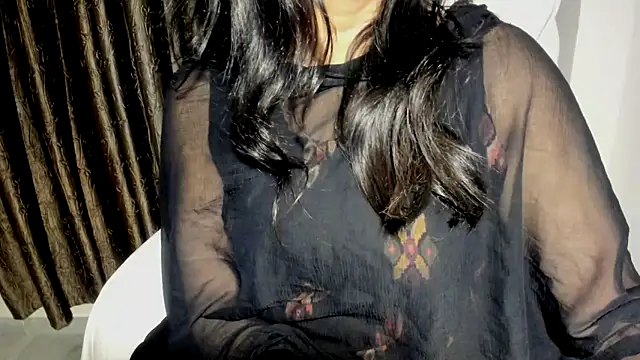 TheShyGirl_ Chat XXX in diretta