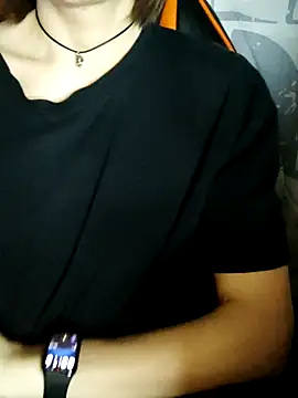 Chat XXX en directo de Aashikalaa