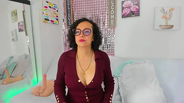 Czat XXX na żywo – AnaDalila_Latina