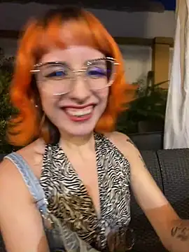 Pokazy przed kamerką – Alice_Hecatee